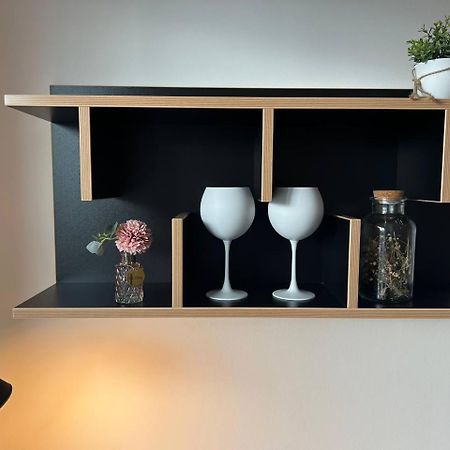 Cozy Modern Studio Next To Easy Side Galley Berlin Eksteriør bilde